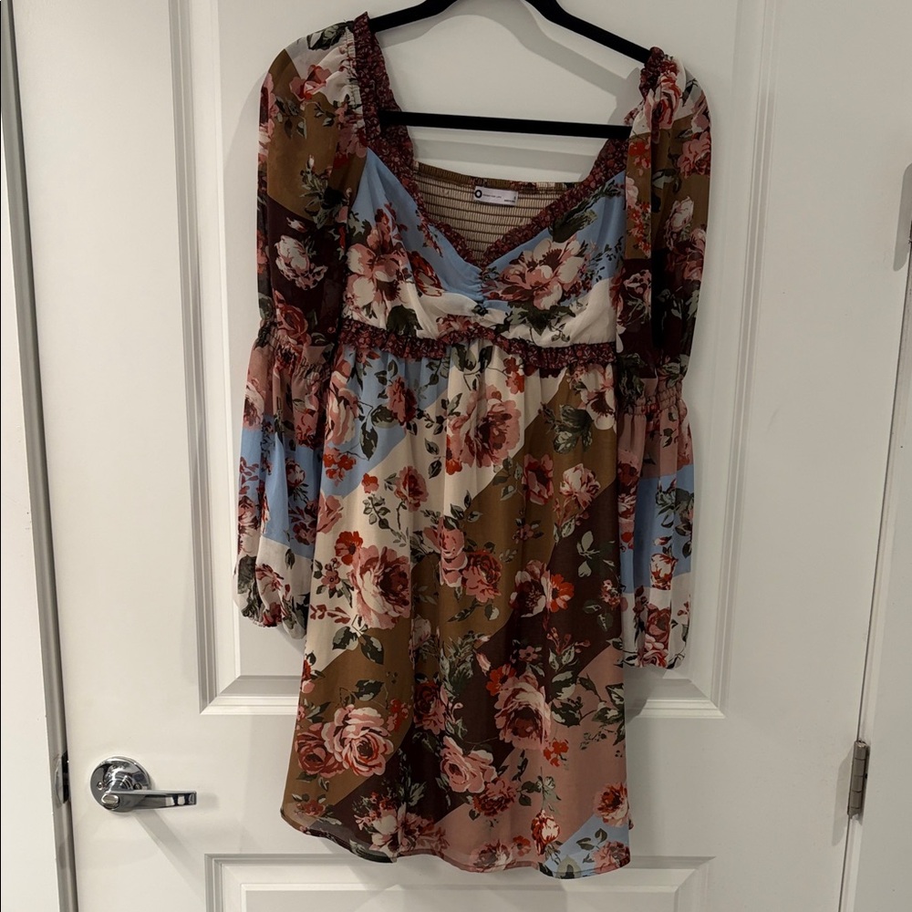 Elegant Floral Long Sleeve Dress